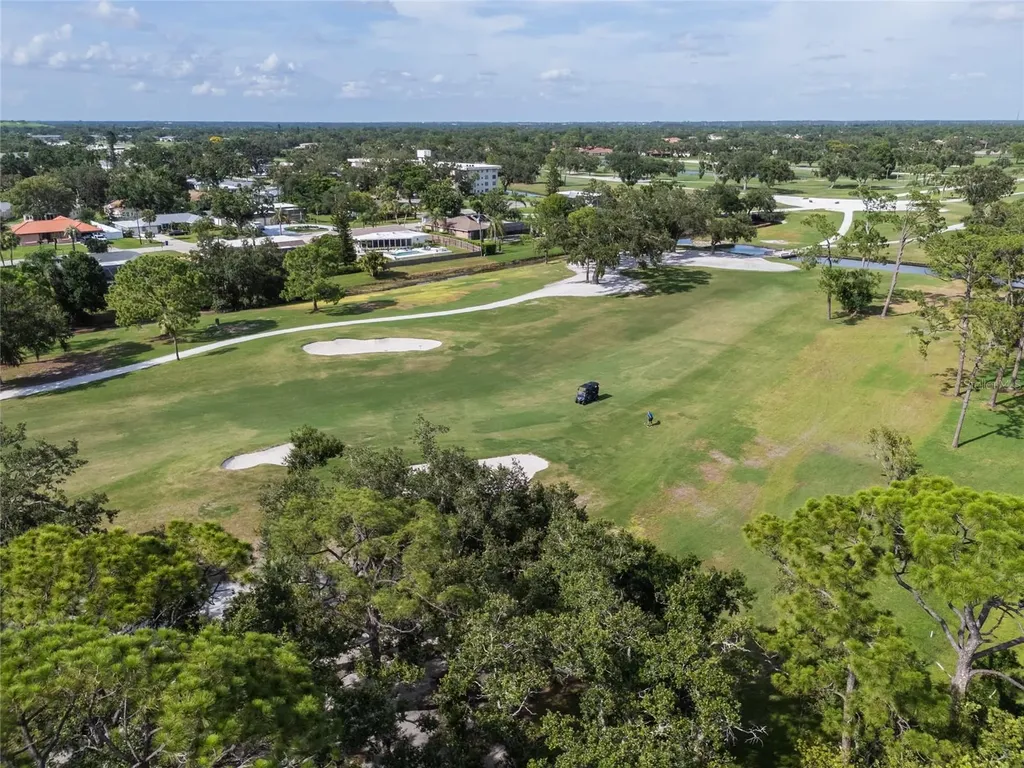 5005 Canterbury Drive Sarasota FL 34243