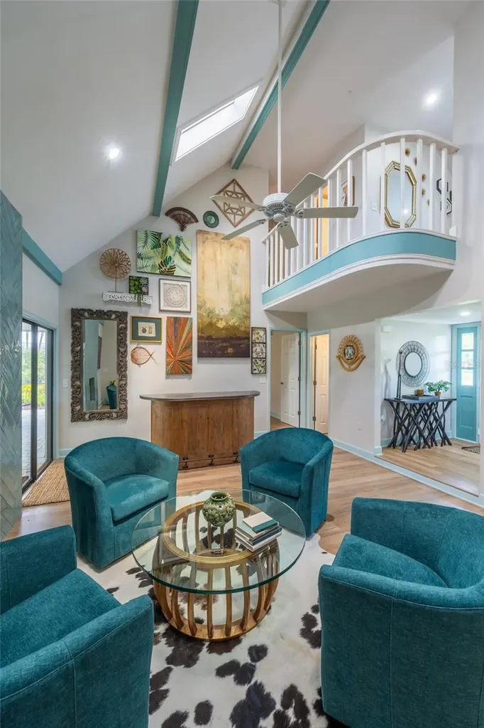 5005 Canterbury Drive Sarasota FL 34243