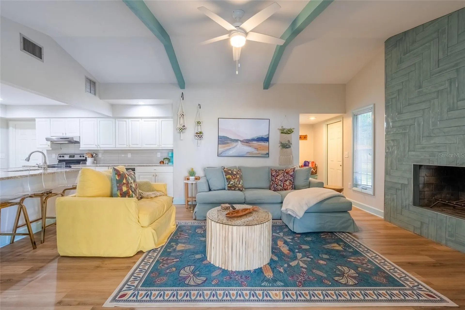 5005 Canterbury Drive Sarasota FL 34243