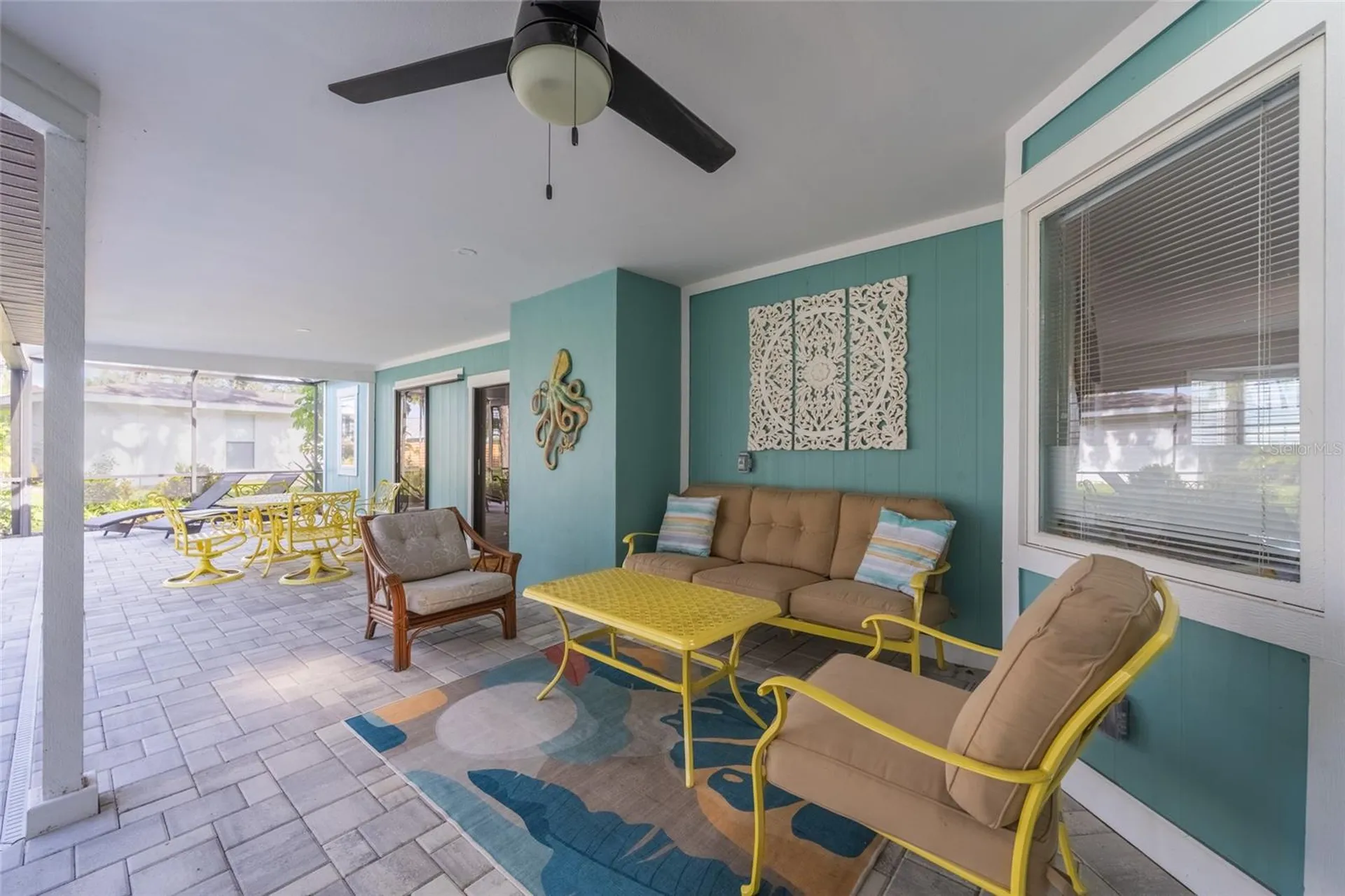 5005 Canterbury Drive Sarasota FL 34243