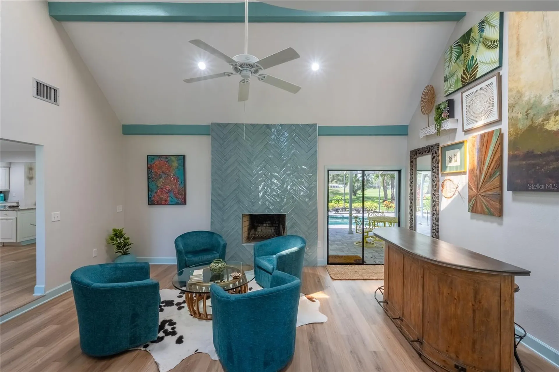 5005 Canterbury Drive Sarasota FL 34243