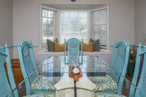 5005 Canterbury Drive Sarasota FL 34243