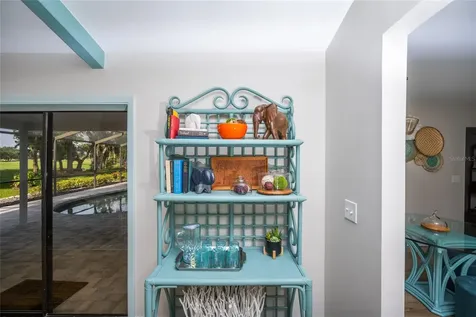 5005 Canterbury Drive Sarasota FL 34243