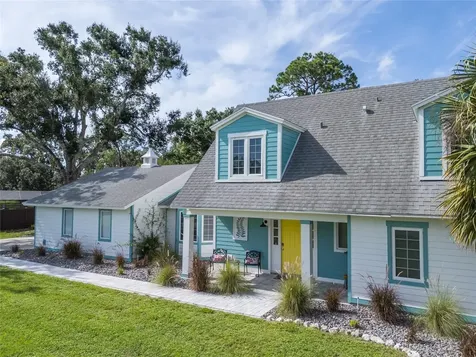 5005 Canterbury Drive Sarasota FL 34243