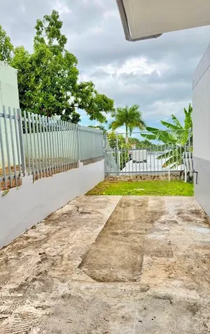 Calle 5 Parque San Miguel Bayamon PR 00959
