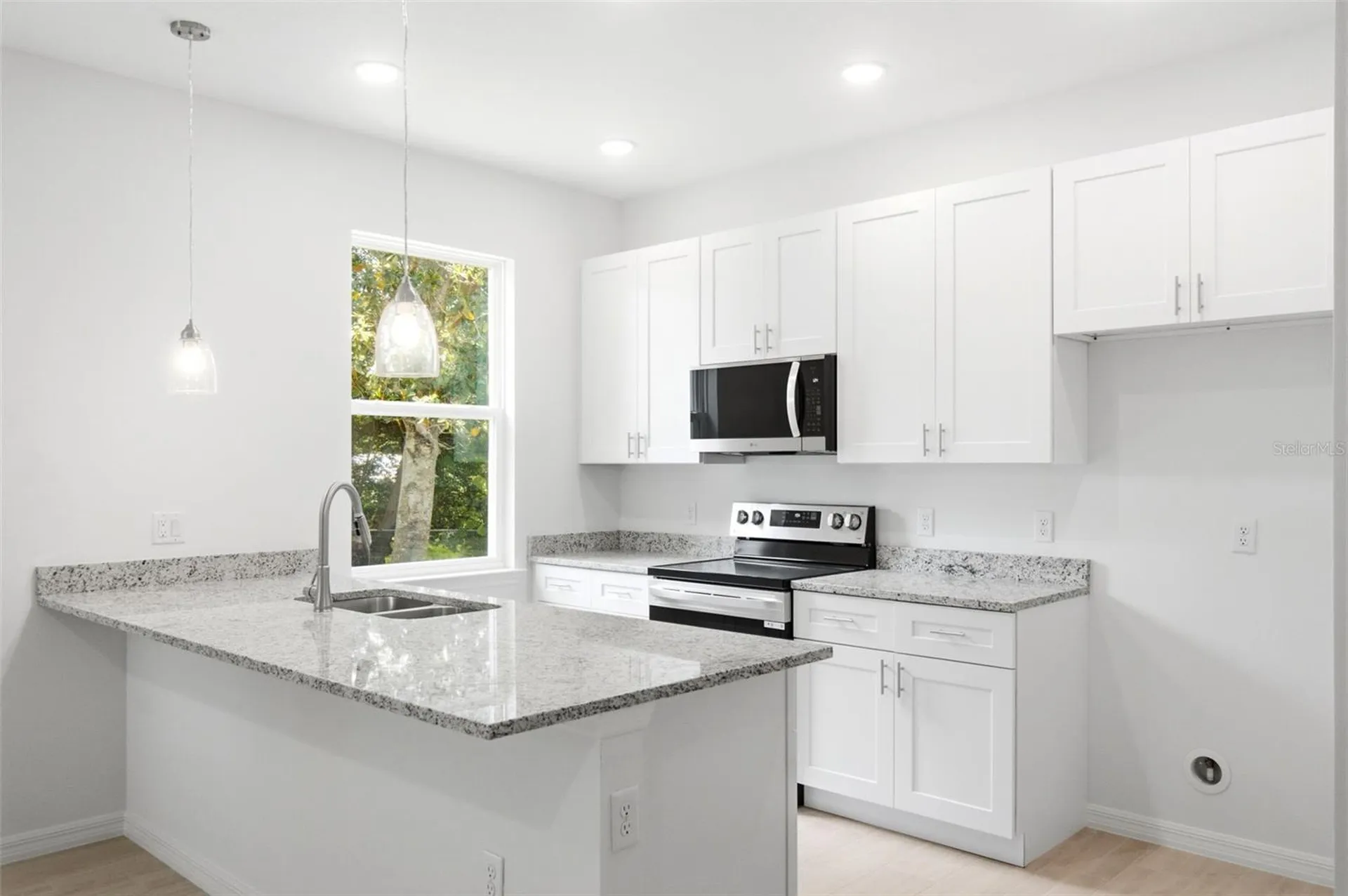 67 Glover Street Eustis FL 32726