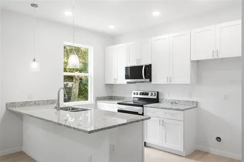 67 Glover Street Eustis FL 32726