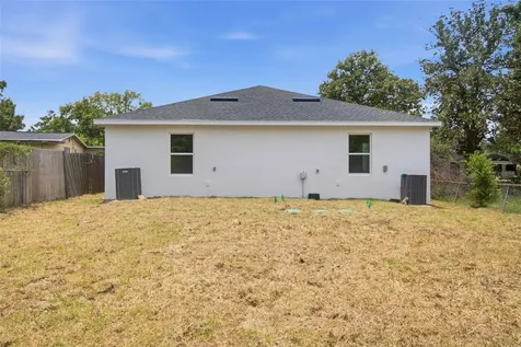 67 Glover Street Eustis FL 32726