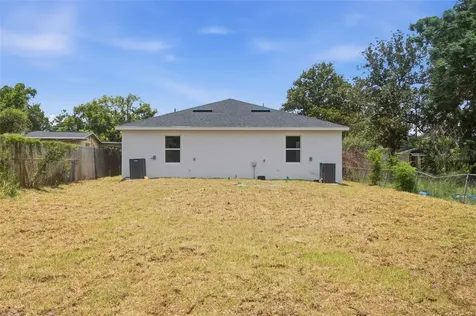 67 Glover Street Eustis FL 32726