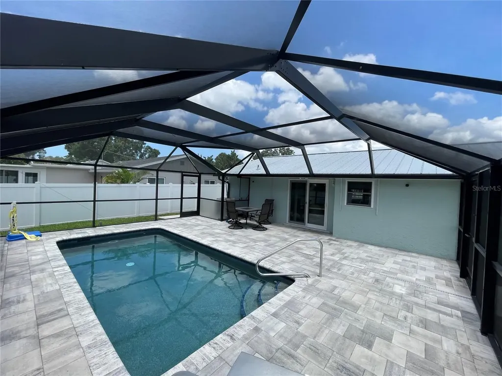3410 Bay Street Sarasota FL 34237