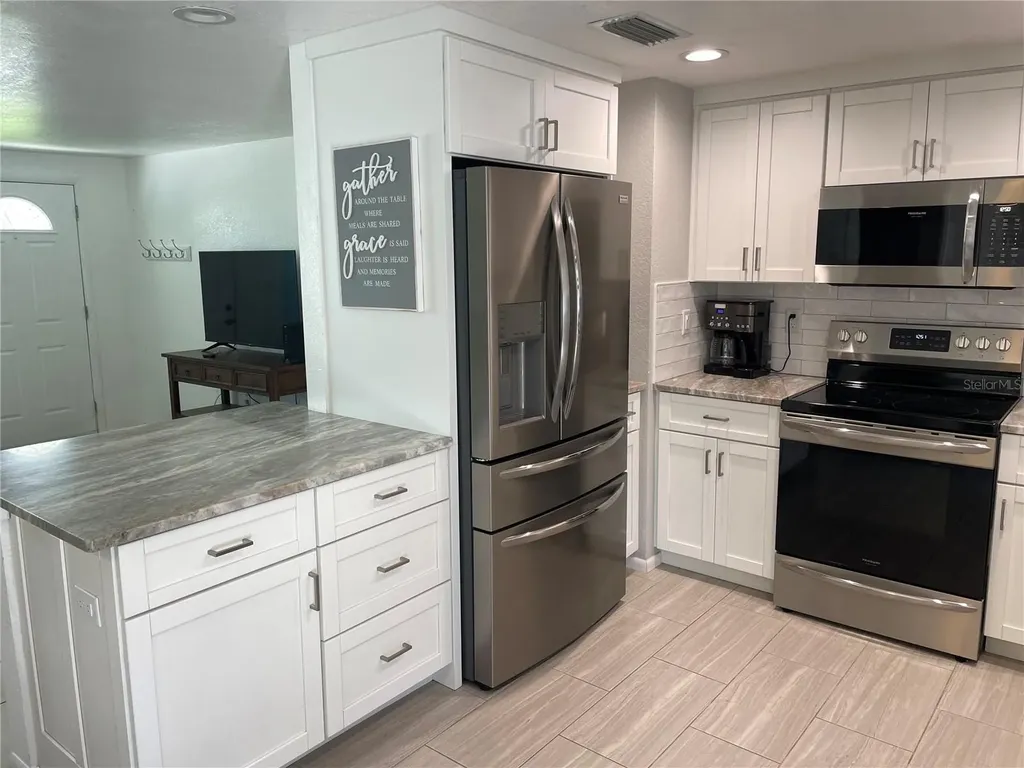 3410 Bay Street Sarasota FL 34237