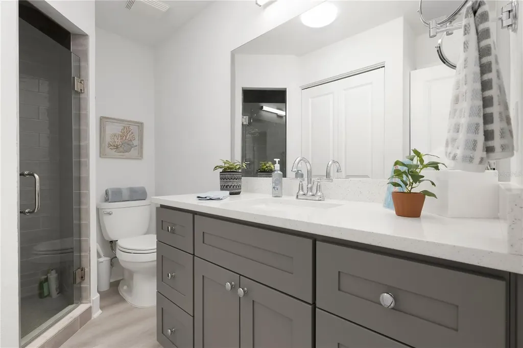 524 Spanish Drive S Longboat Key FL 34228