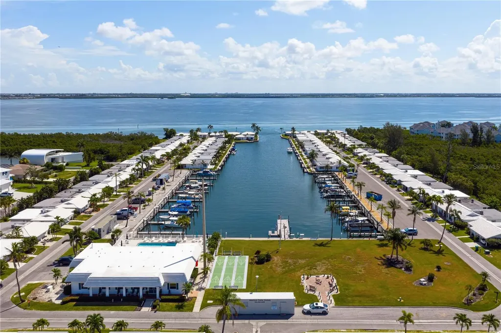 524 Spanish Drive S Longboat Key FL 34228