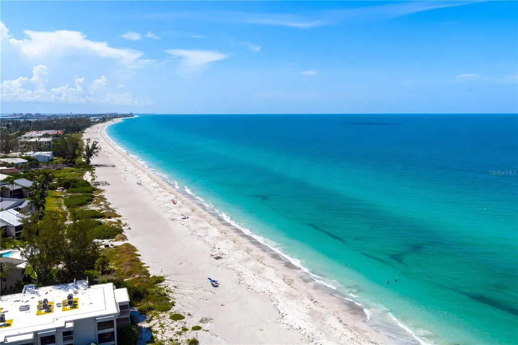 524 Spanish Drive S Longboat Key FL 34228