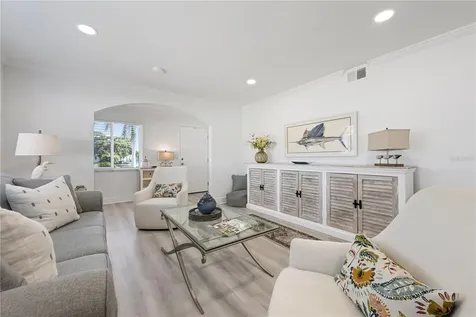 524 Spanish Drive S Longboat Key FL 34228