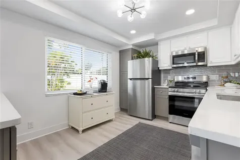 524 Spanish Drive S Longboat Key FL 34228