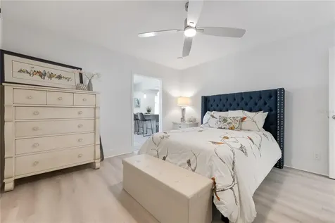 524 Spanish Drive S Longboat Key FL 34228