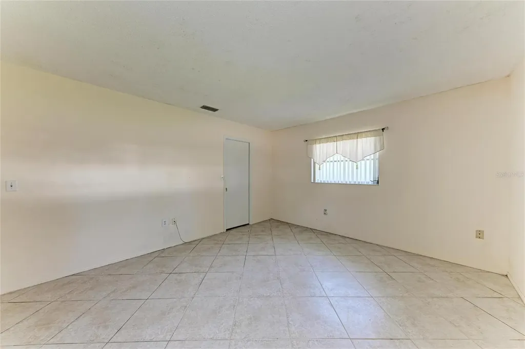 6905 9th Avenue W Bradenton FL 34209