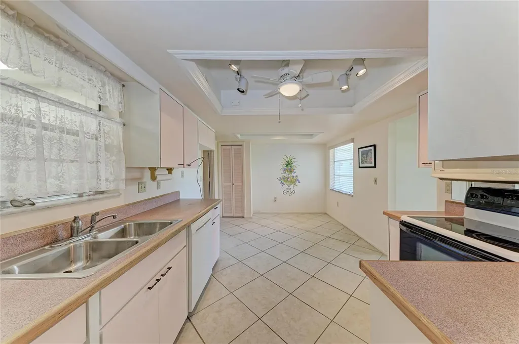 6905 9th Avenue W Bradenton FL 34209