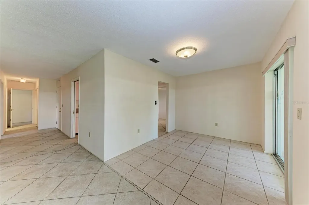 6905 9th Avenue W Bradenton FL 34209