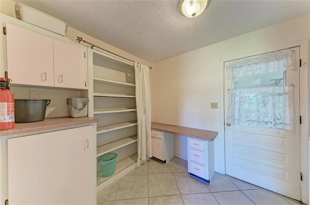 6905 9th Avenue W Bradenton FL 34209