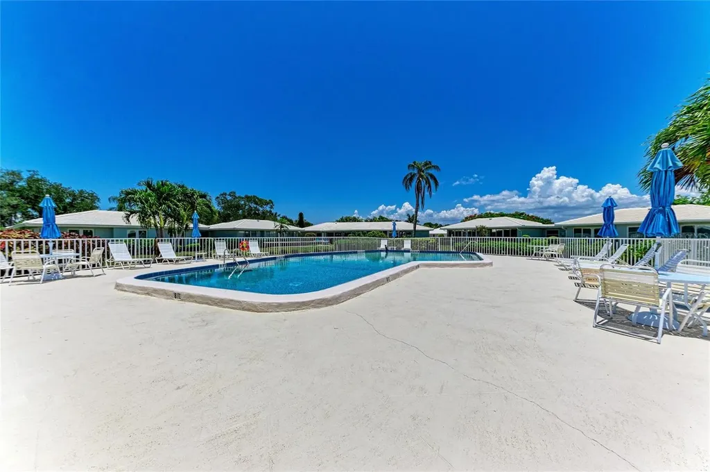 6905 9th Avenue W Bradenton FL 34209