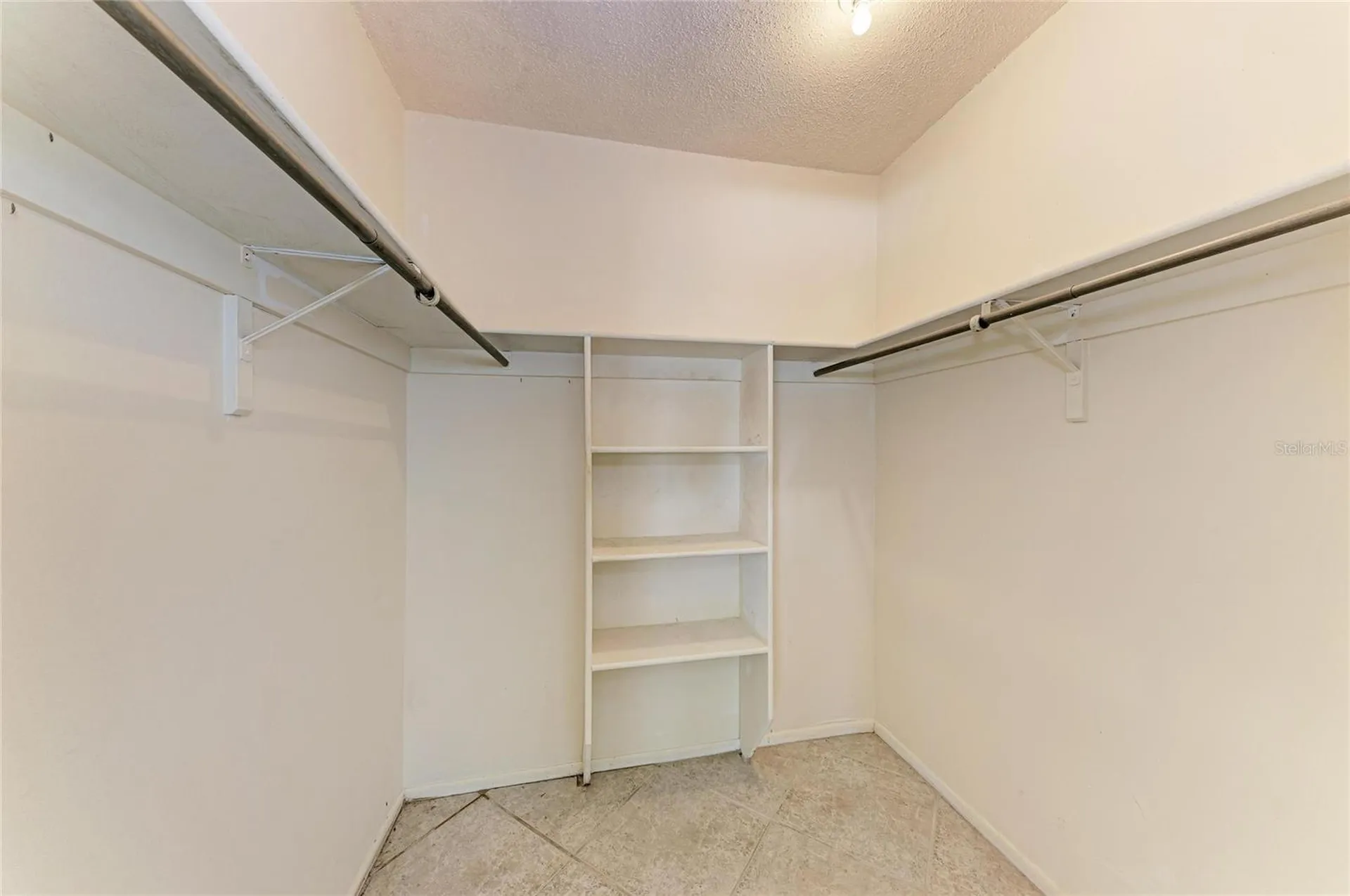 6905 9th Avenue W Bradenton FL 34209