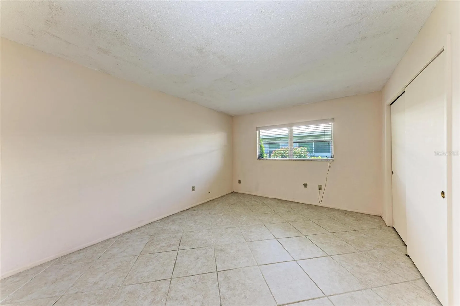 6905 9th Avenue W Bradenton FL 34209