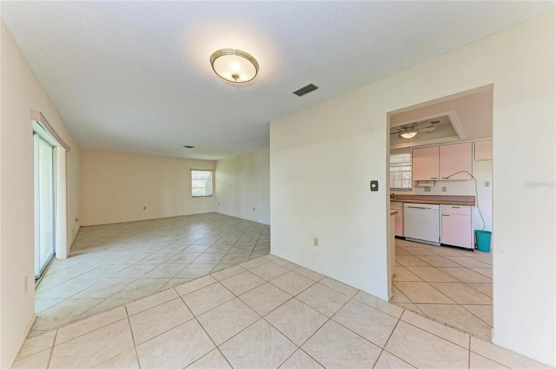 6905 9th Avenue W Bradenton FL 34209