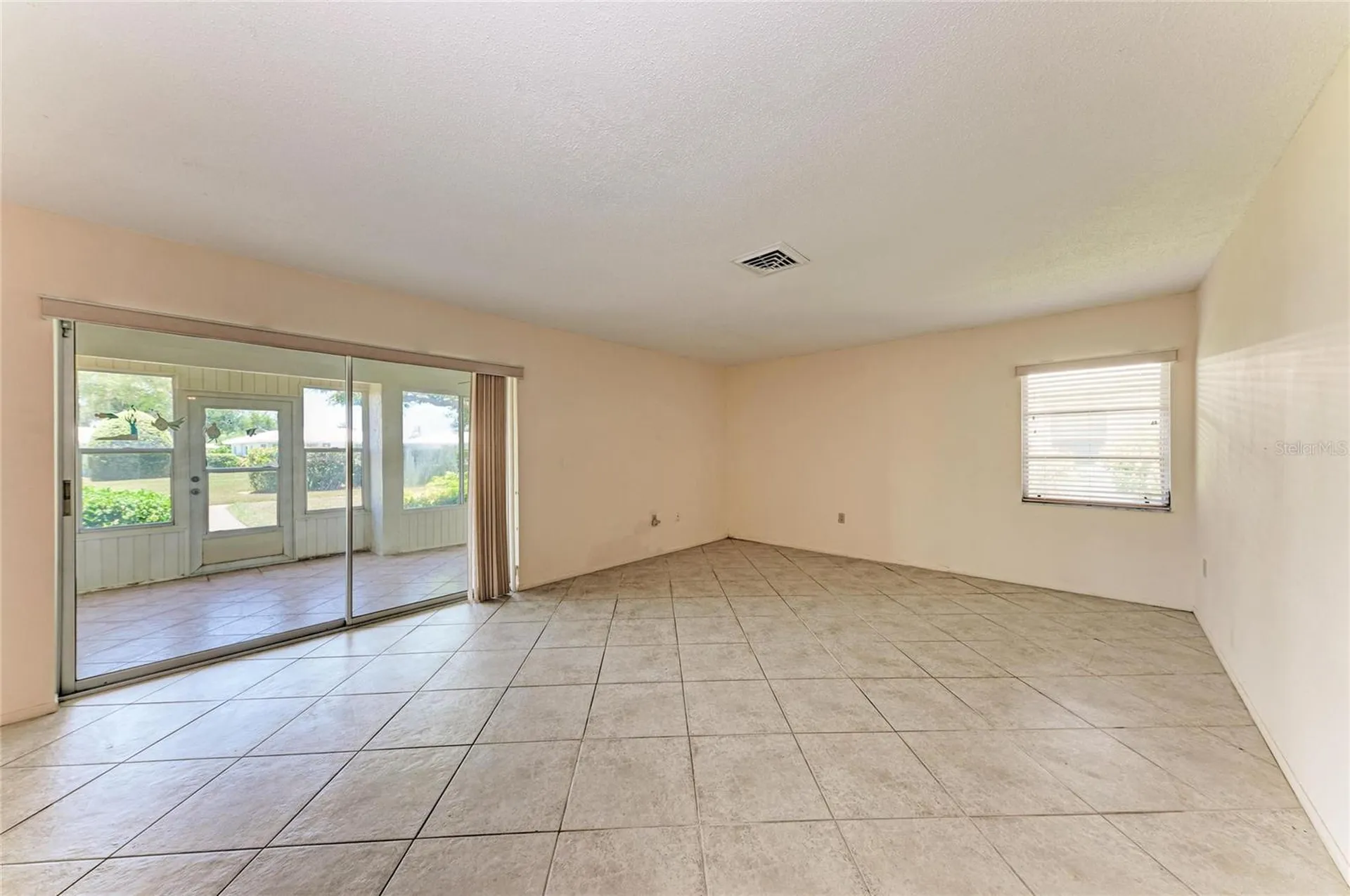 6905 9th Avenue W Bradenton FL 34209
