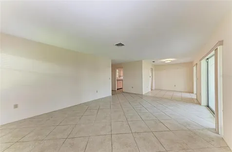 6905 9th Avenue W Bradenton FL 34209