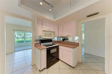6905 9th Avenue W Bradenton FL 34209