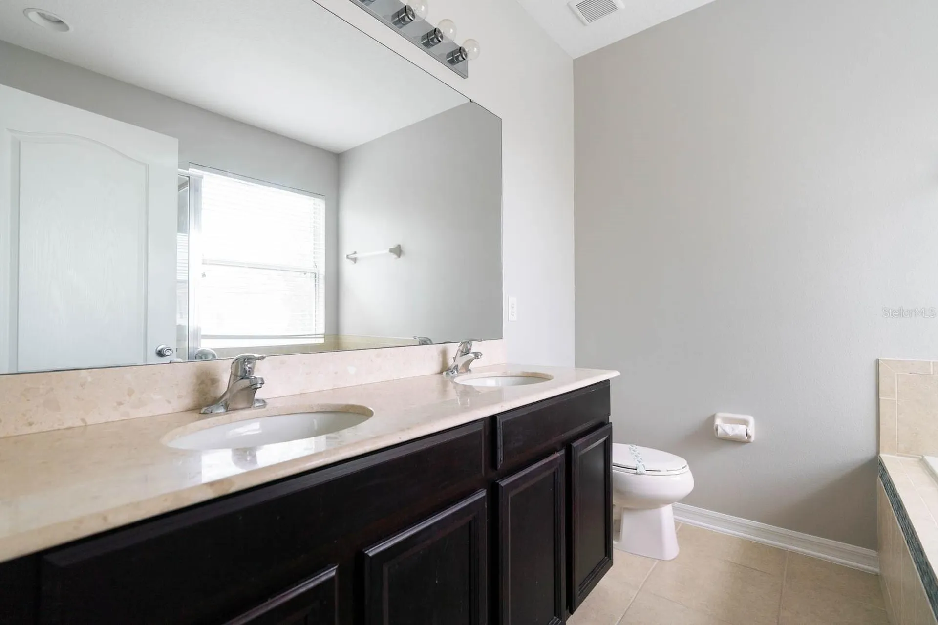 9326 Watchet Way Orlando FL 32825