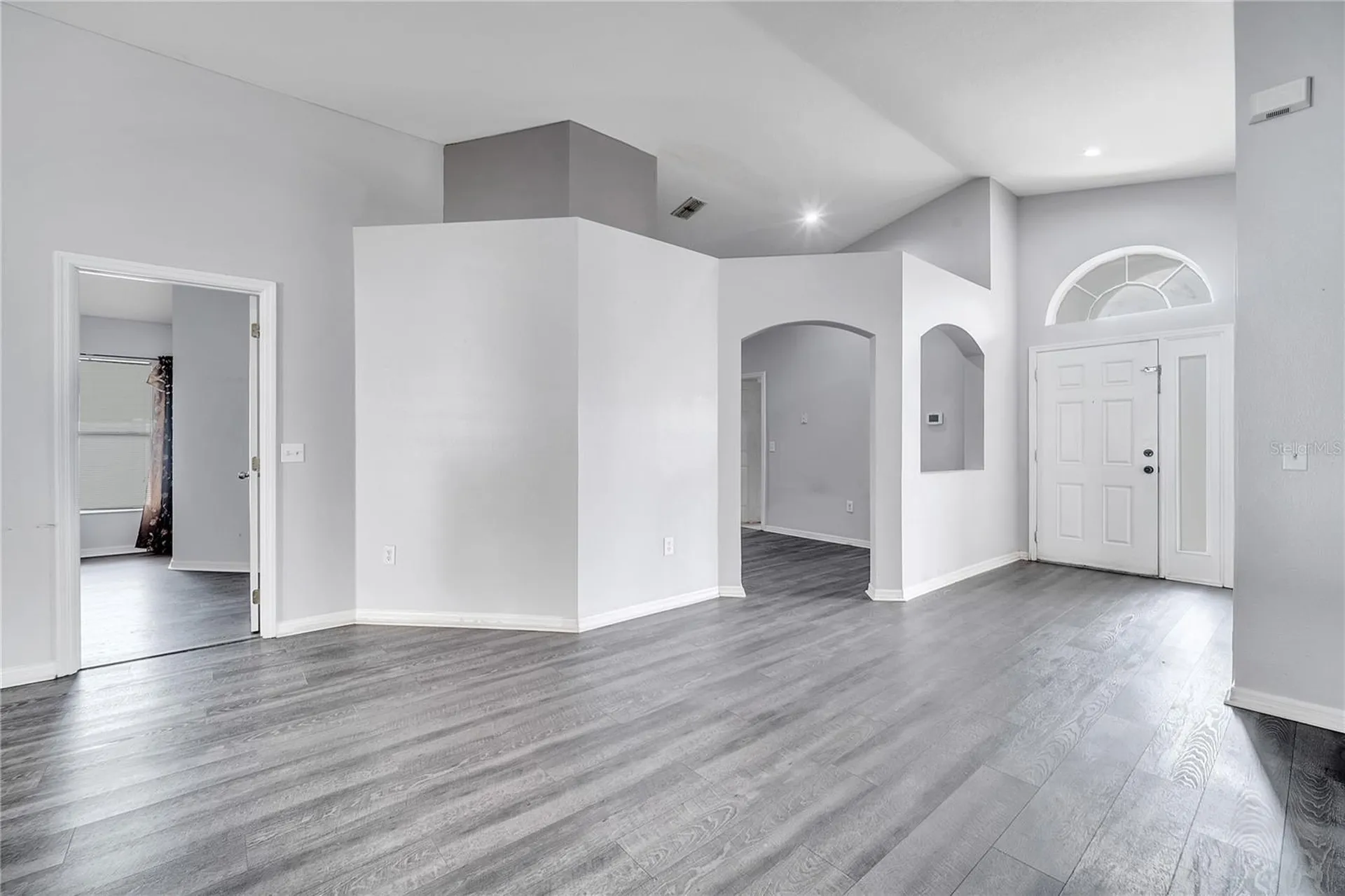 9821 8th Avenue Orlando FL 32824