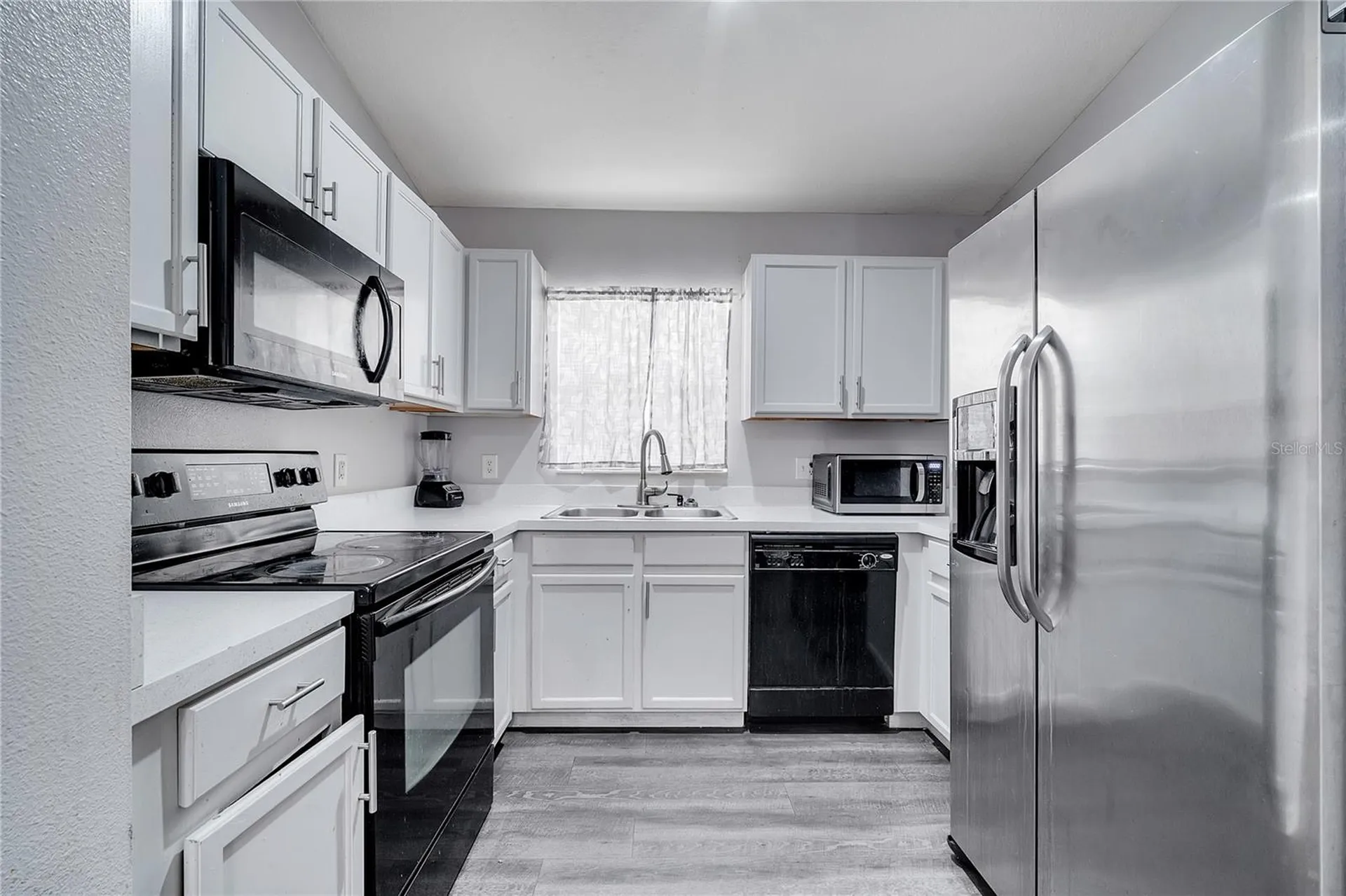 9821 8th Avenue Orlando FL 32824