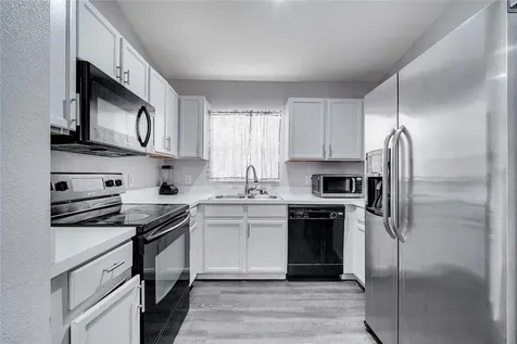 9821 8th Avenue Orlando FL 32824