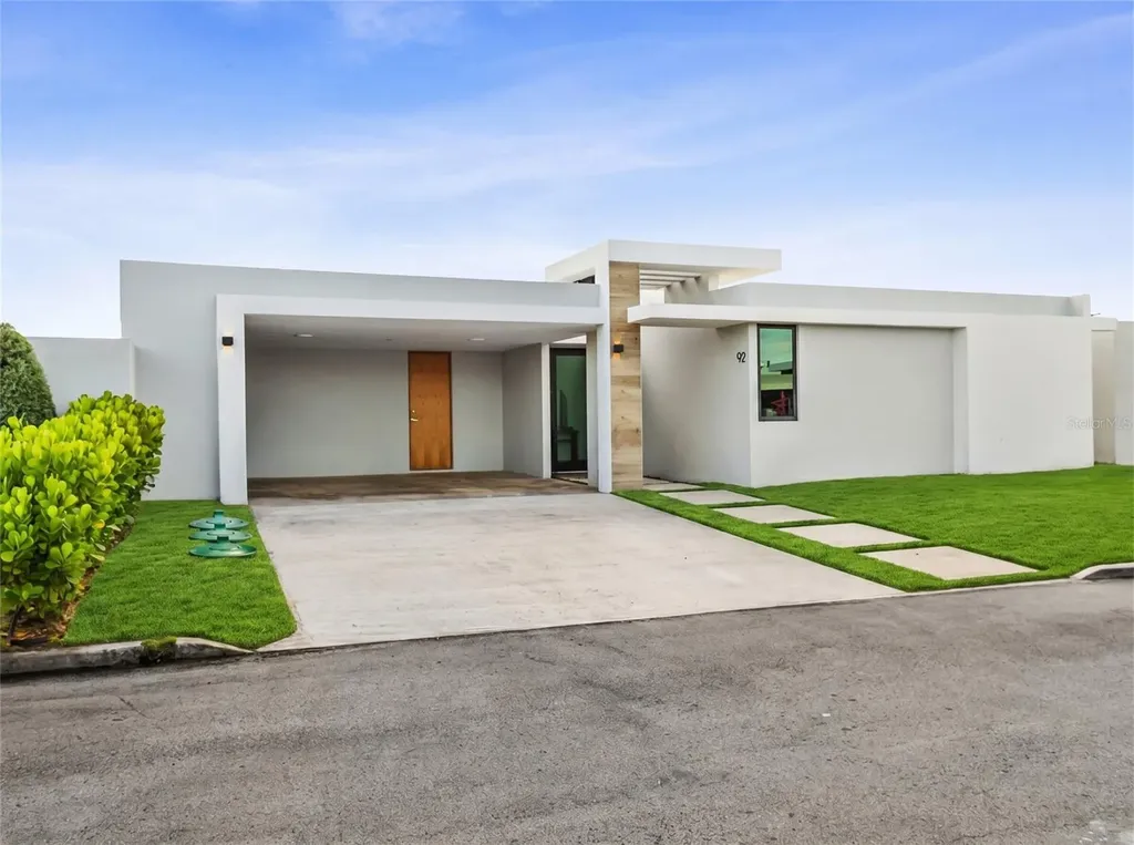 #92 Calle Orinoco Urb Residence At Rio Bayamon PR 00959
