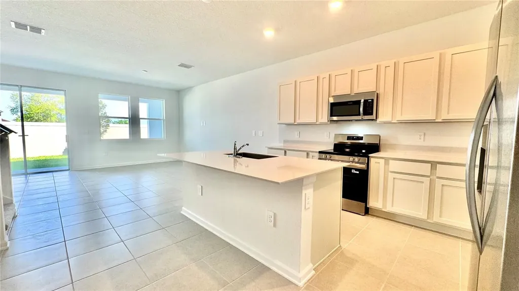 319 Sol Vista Drive Dundee FL 33838