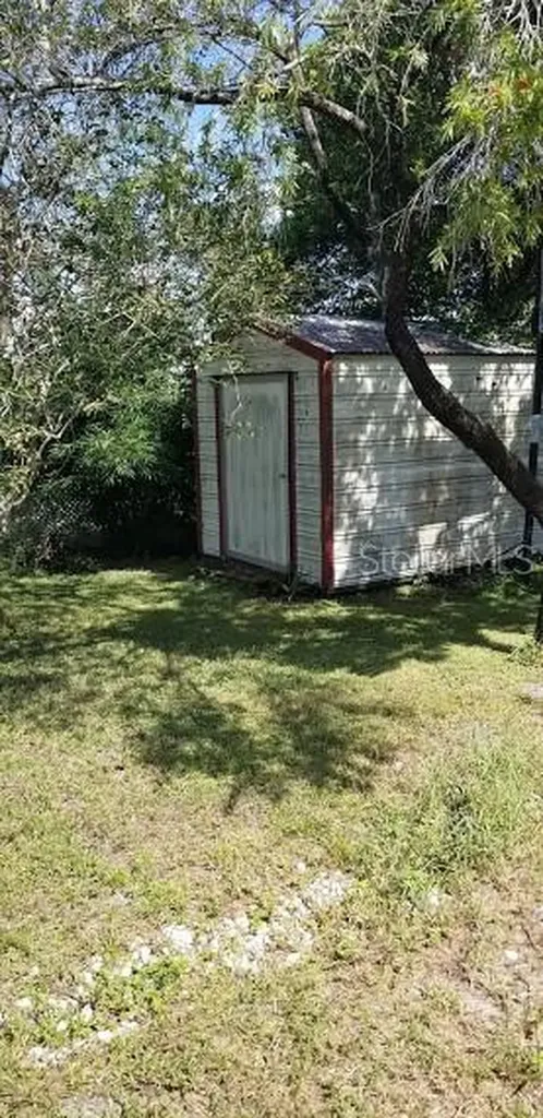 10209 N Valle Drive Tampa FL 33612
