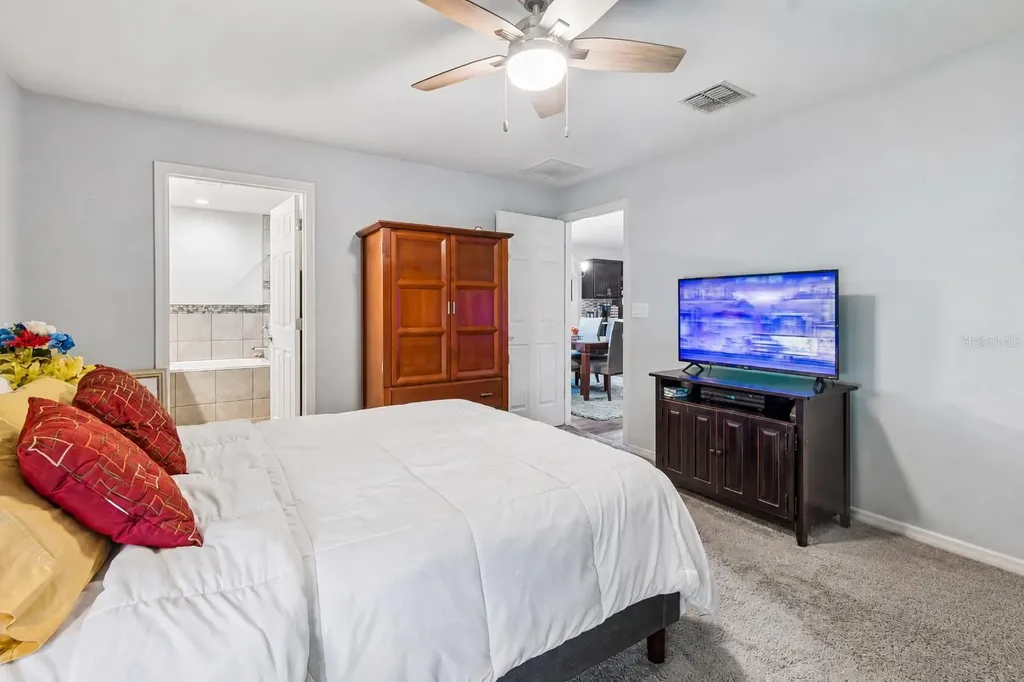 6917 Gideon Circle Zephyrhills FL 33541