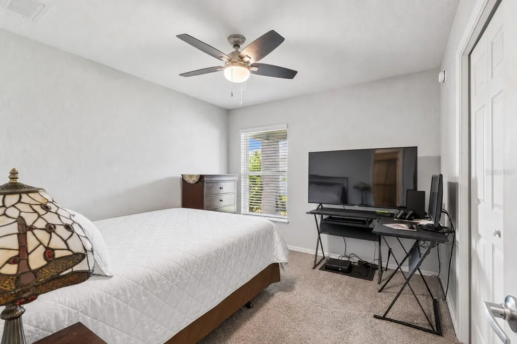6917 Gideon Circle Zephyrhills FL 33541