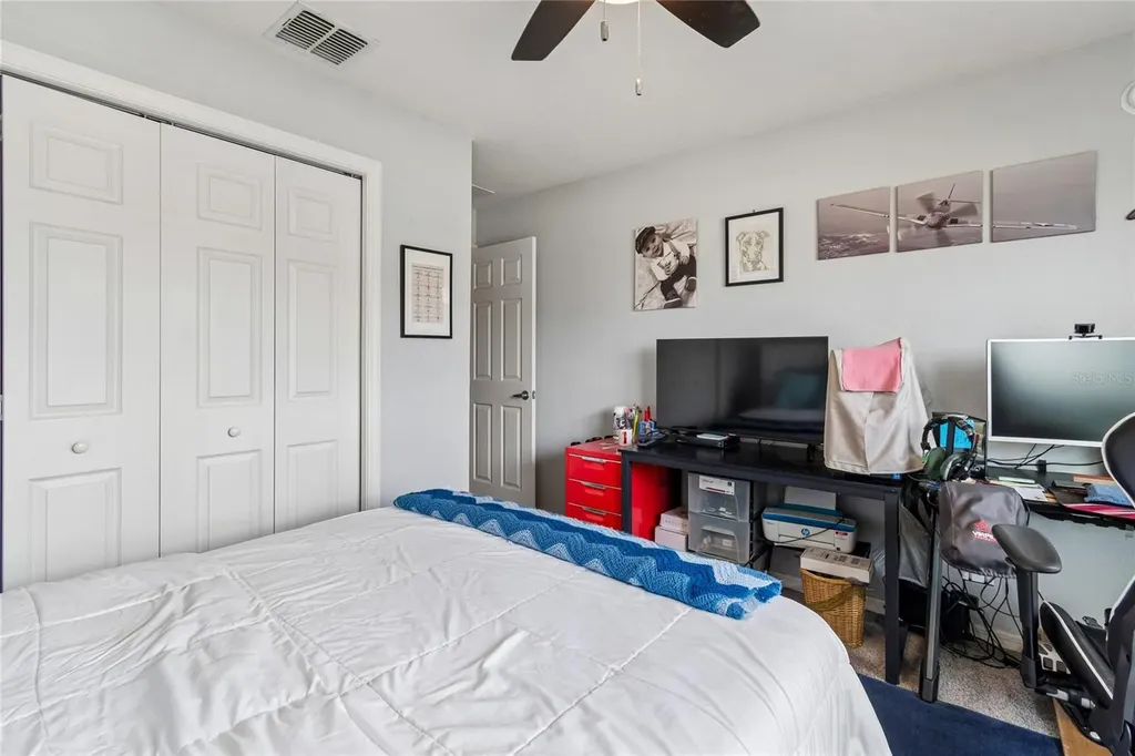 6917 Gideon Circle Zephyrhills FL 33541