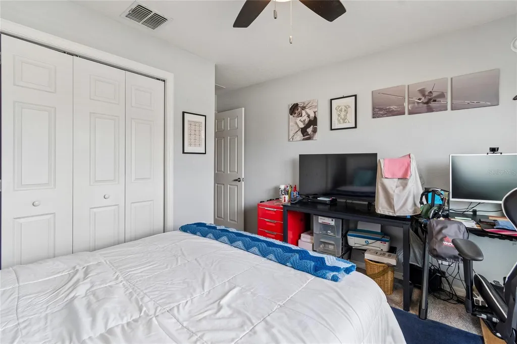 6917 Gideon Circle Zephyrhills FL 33541