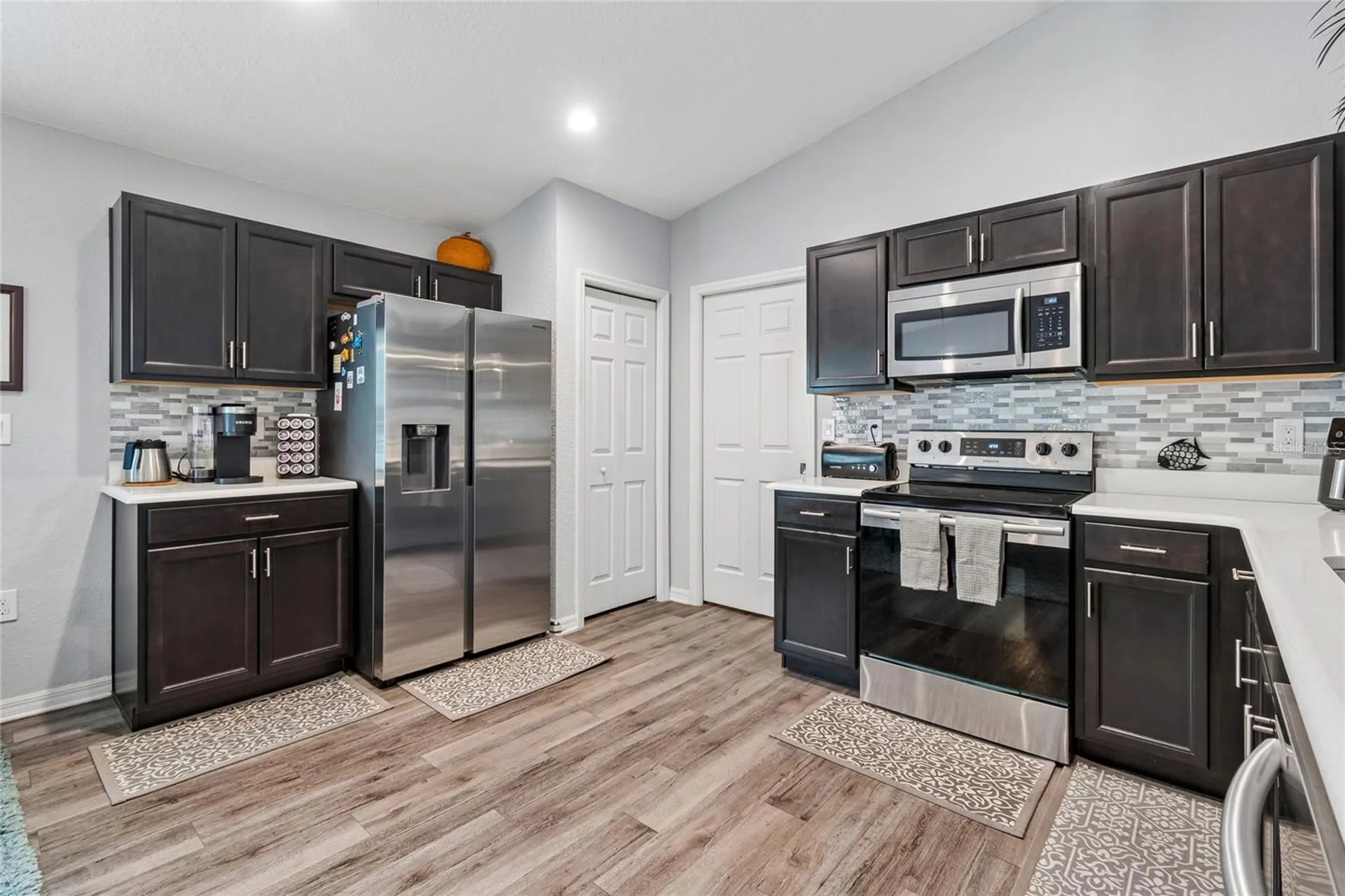 6917 Gideon Circle Zephyrhills FL 33541