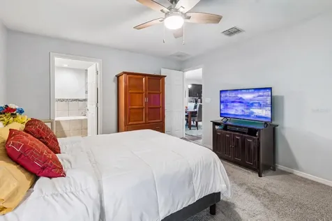 6917 Gideon Circle Zephyrhills FL 33541