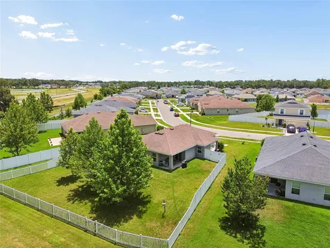 6917 Gideon Circle Zephyrhills FL 33541