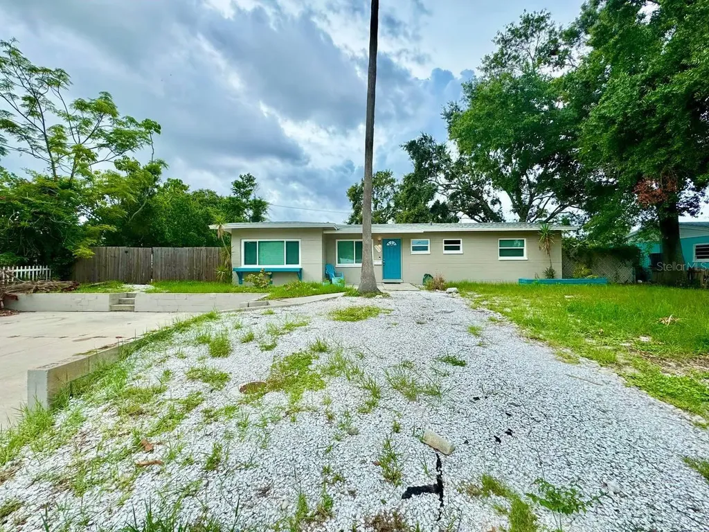 3957 Wahoo Drive SE St Petersburg FL 33705