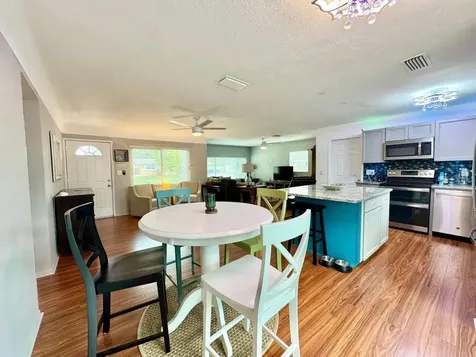 3957 Wahoo Drive SE St Petersburg FL 33705
