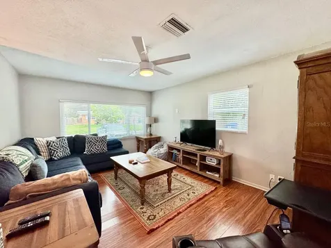 3957 Wahoo Drive SE St Petersburg FL 33705