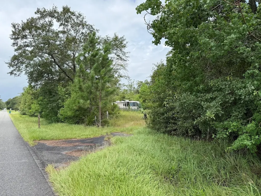 978 Joiner Road Chipley FL 32428
